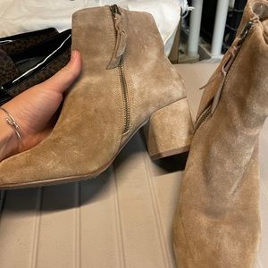 Splendid tan suede boots